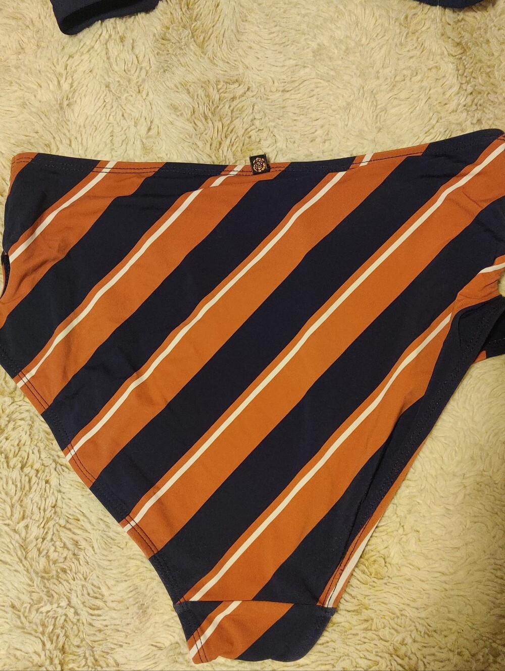 High-waist Scoop-neck 2 piece from La Vie en Rose - Picture 5 of 9